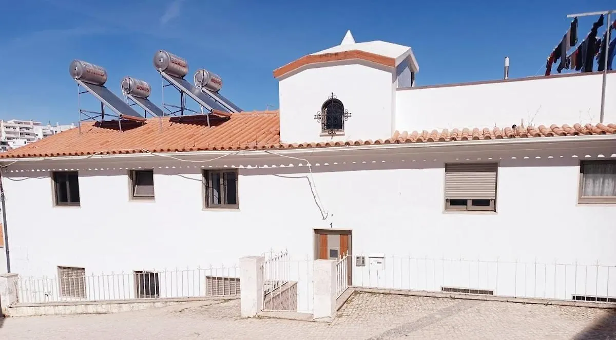 Casa Dos Sinos Beach Apartment 1 With Roof Terrace Albufeira