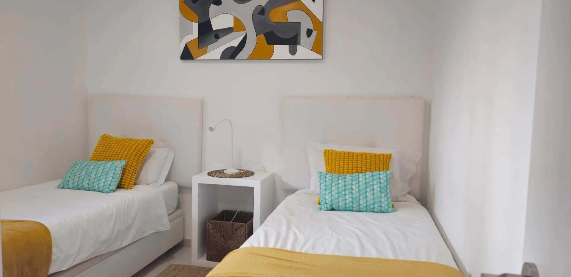 Casa Dos Sinos Beach Apartment 1 With Roof Terrace Albufeira Portugalia