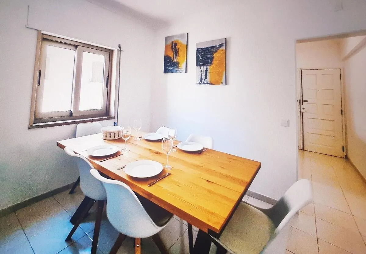 Casa Dos Sinos Beach Apartment 1 With Roof Terrace Albufeira