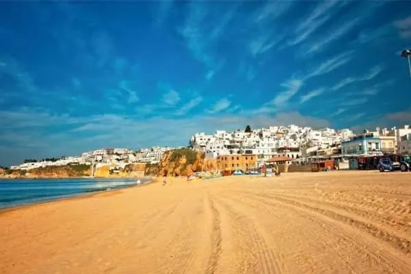 Casa Dos Sinos Beach Apartment 1 With Roof Terrace Albufeira
